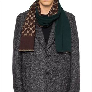 Gucci double sided scarf